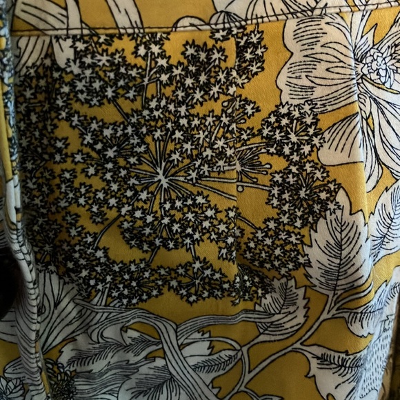 Beautiful yellow floral print jacket 🧥. From Liberty - Picture 5 of 7